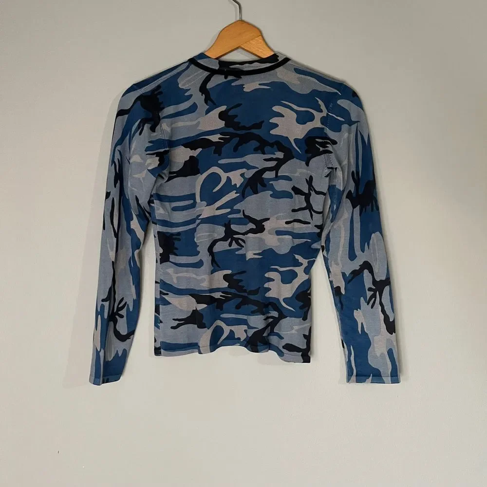 Vintage IRKA by SSG Button Front Cardigan Sweater Womens Large‎ Camo Print Silk